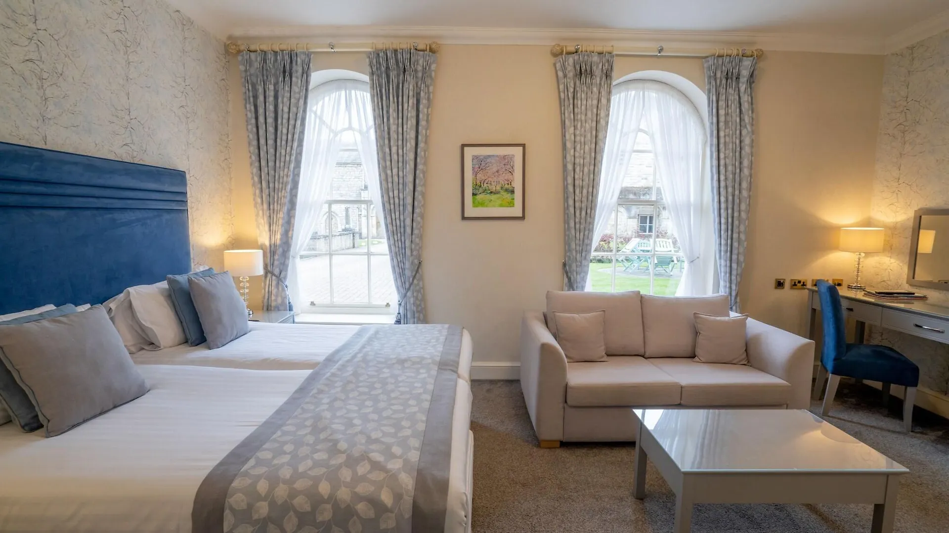 Hazlewood Castle & Spa Tadcaster Hotell