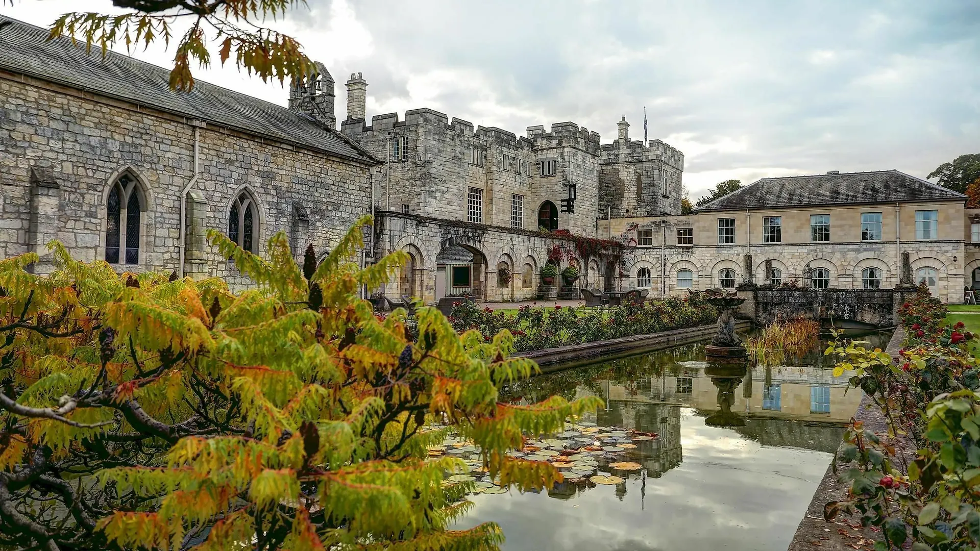 **** Hotell Hazlewood Castle & Spa Tadcaster Storbritannien