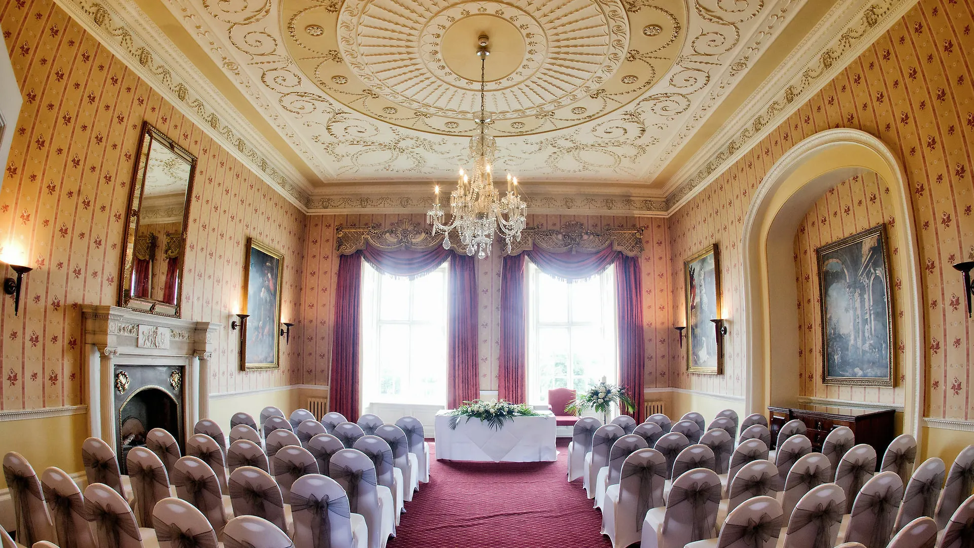 Hazlewood Castle & Spa Tadcaster 4*,