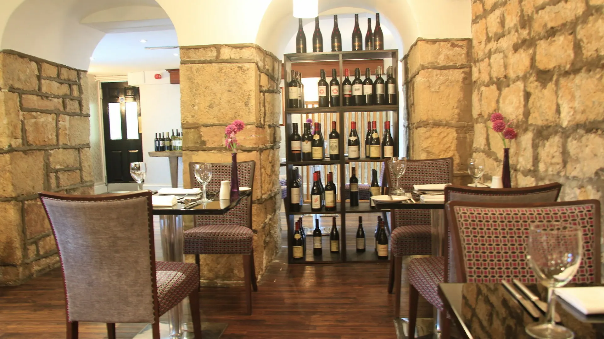 Hazlewood Castle & Spa Tadcaster Hotell